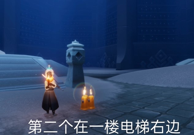 电梯右边