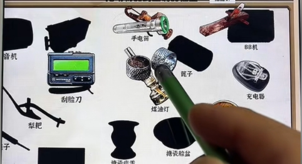 爆梗找茬王老物件怎么过_老物件拼图玩法详解